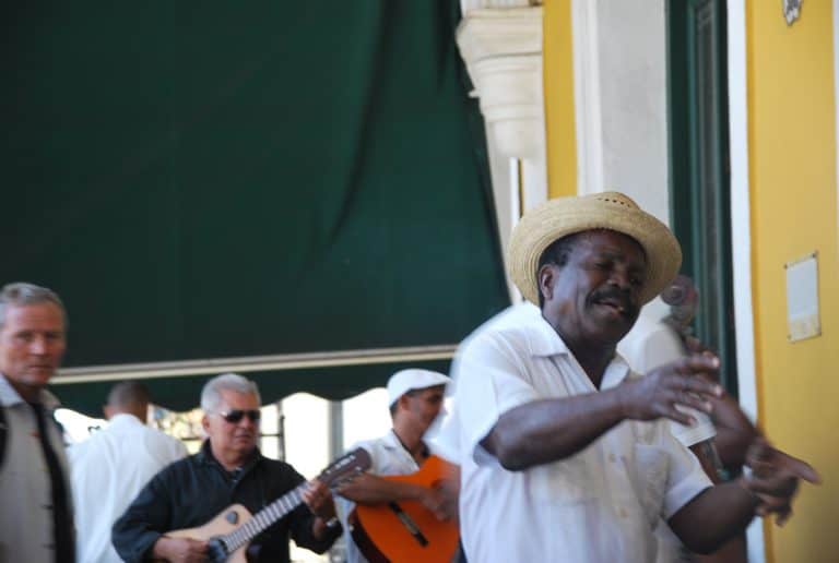 cantante-Cuba