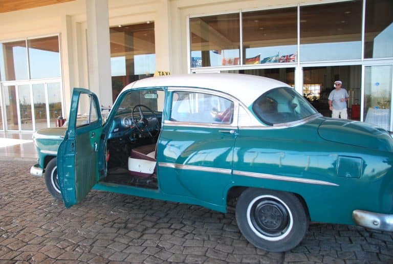 viaje-hotel-coche-clasico-Varadero