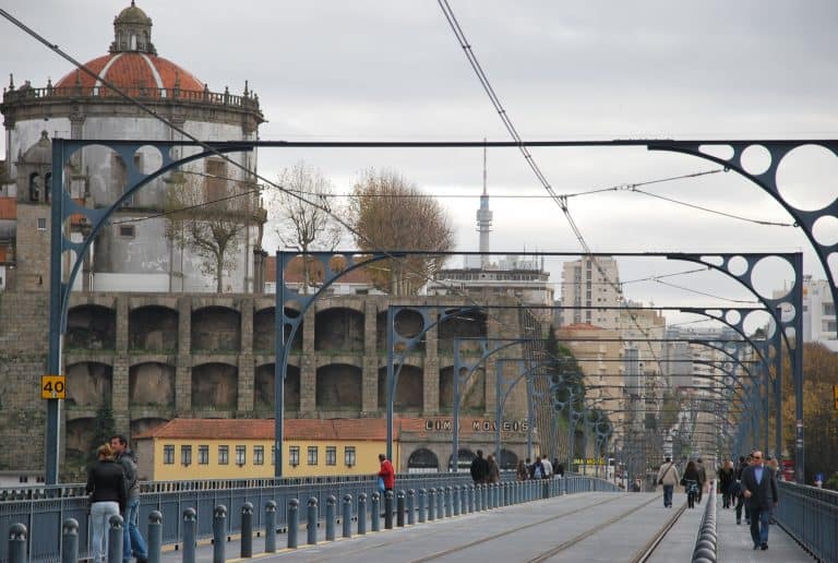 Puente-Dom-Luis-Oporto-Portugal