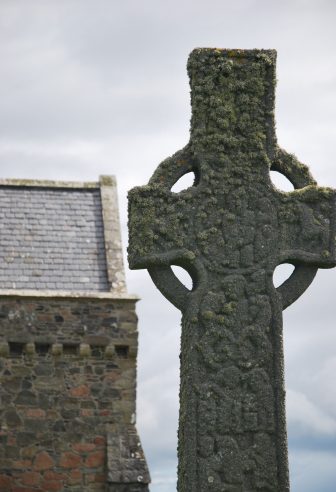 Una antica croce Celtica sull' isola di Iona Celtic Cross on the Isle of Iona