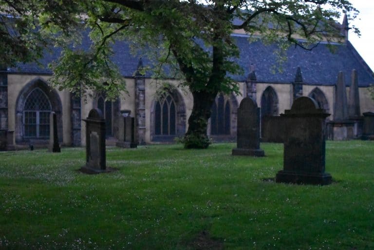 Tour del cementerio histórico de Edimburgo