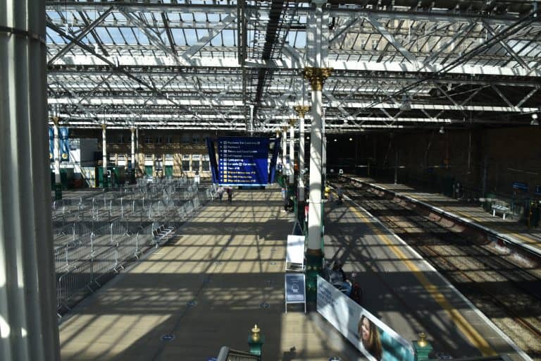 Edinburgh station (2) (Stonehaven)