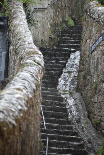 Bessie Bar Steps a Culross