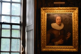 ホリールードハウス宮殿内で見たデビッド・リッツォの肖像画