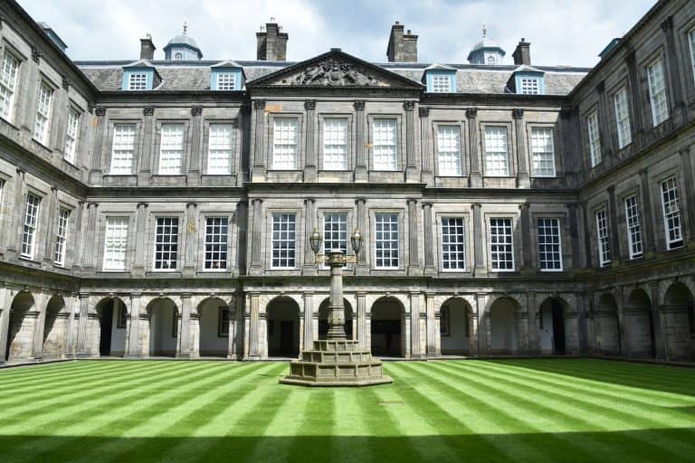 Get to know Mary Stuart at the Palace of Holyroodhouse