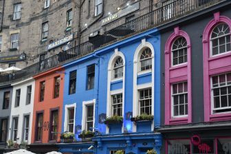 the colourful shops on Victoria Street towards Grassmarket