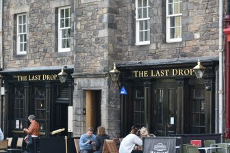 pub 'The Last Drop' facing Grassmarket