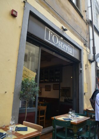 the entrance of Osteria Cucina Casalinga where we ate Bistecca alla Fiorentina