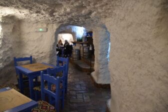 the interior of Restaurante La Cueva, the restaurant in Carmona