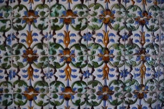 one of the patterns of tiles in Casa de Pilatos in Seville