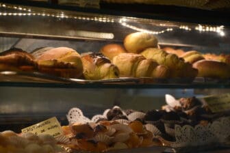 many sweets in the glass case in a cafe in Libon