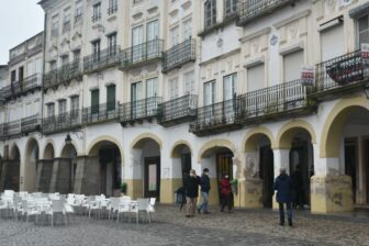 Praca do Giraldo in Evora