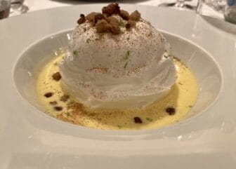 the meringue cake of O Faia, the Fado restaurant in Lisbon 