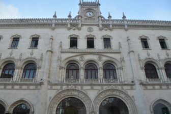 La stazione di Rossio a Lisbon da dove partiva il treno