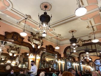 luxurious atmosphere in Majestic Cafe in Oportoa