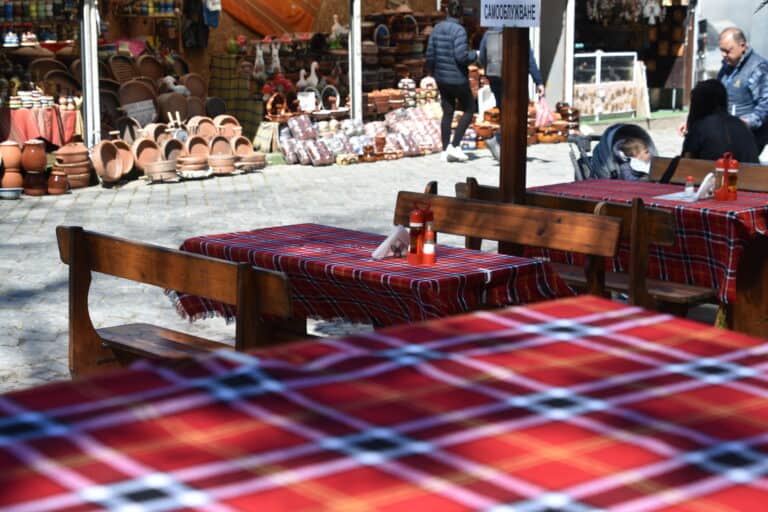 Pranzo aspettando l’autobus al Monastero di Bachkovo