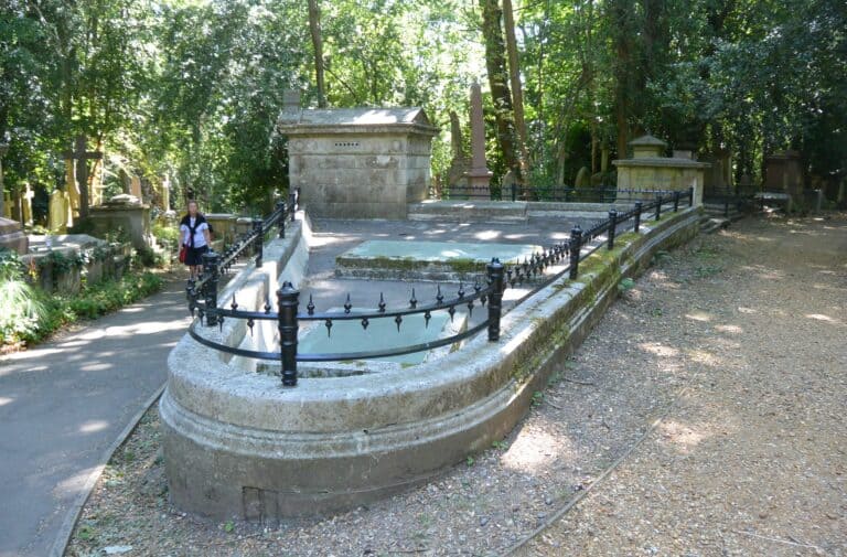 HIghgate Cemetery (25)