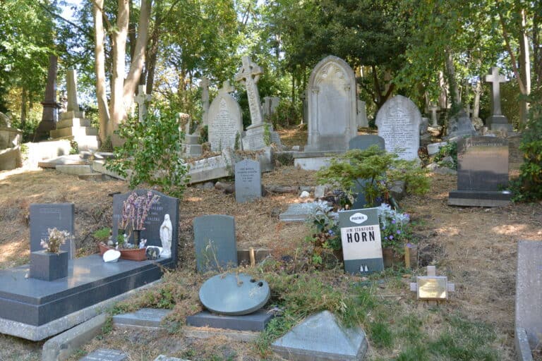 HIghgate Cemetery (54)