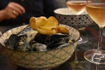 Cozze Gorgonzola in a restaurant, Divino Mare in Syracuse