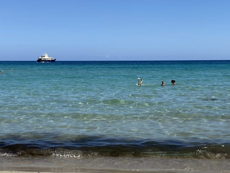 Una bella spiaggia di Siracusa, ma….