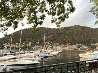 北イタリア、コモ湖の風景