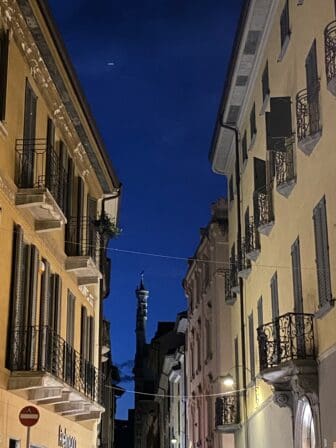 Como town in the evening