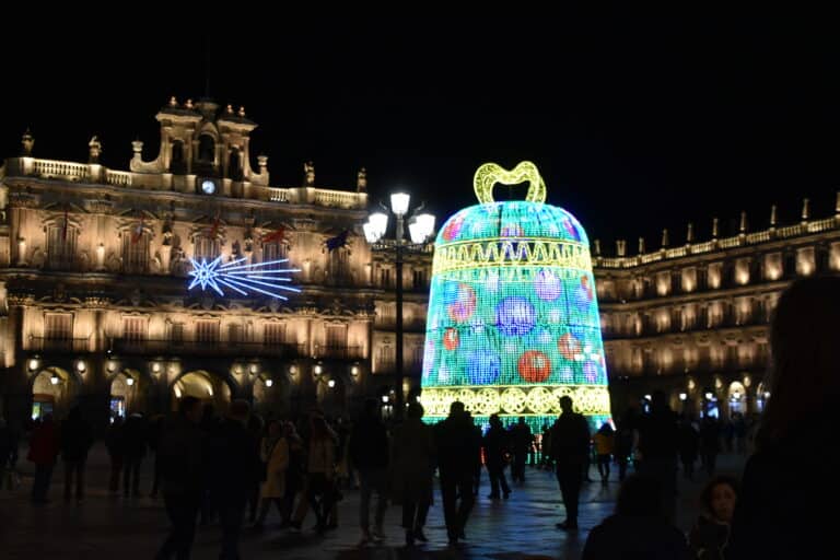 Una bellissima piazza a Salamanca