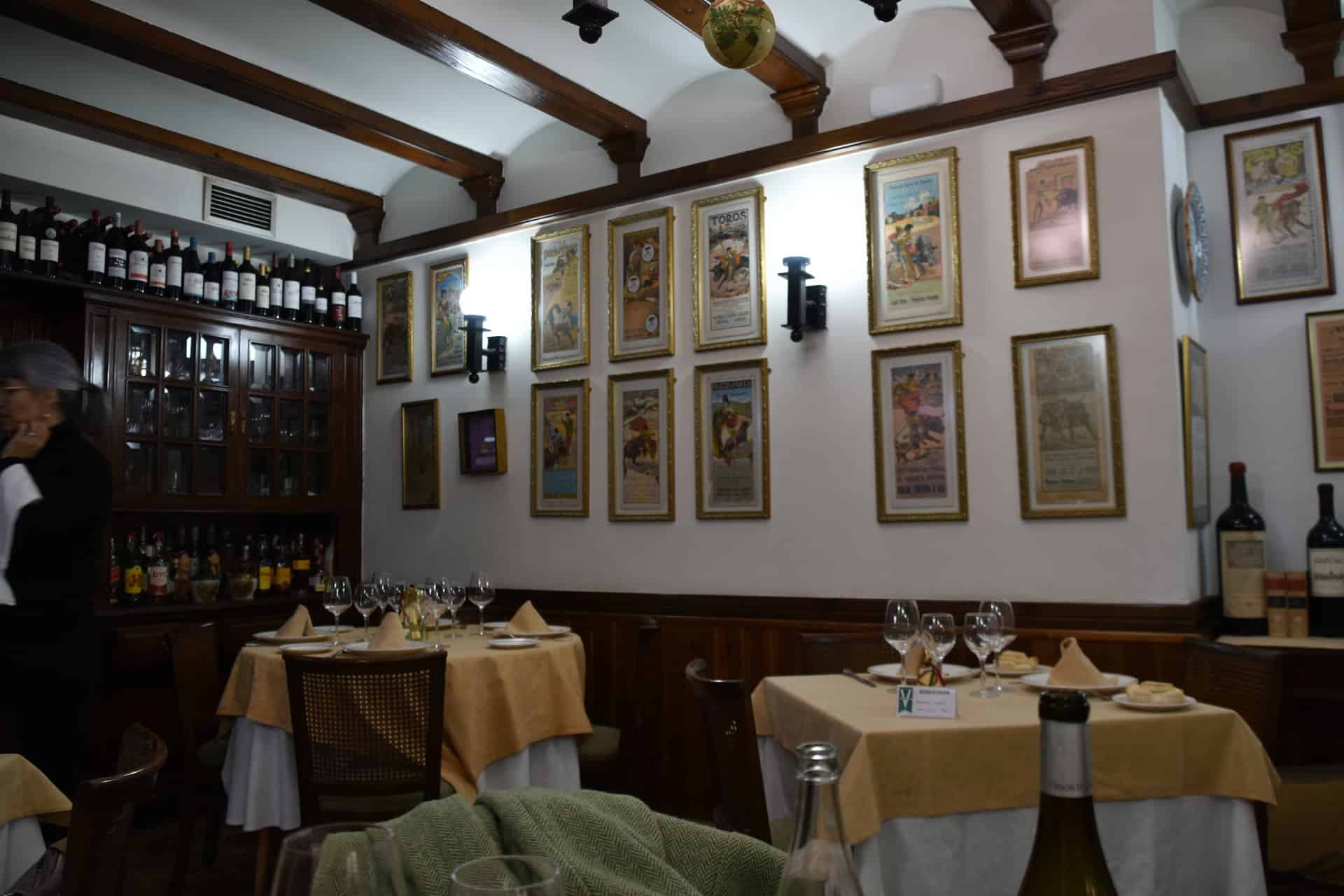 スペイン、サラマンカのレストラン、Restaurante Valencia の内装