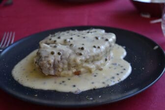 Filetto al Pepe Verde at Il Gusto e il Tatto, the restaurant in Castelfiorentino in Tuscany, Italy