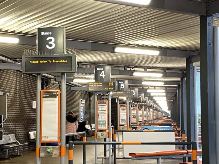 Glasgow bus station (ハイランド)