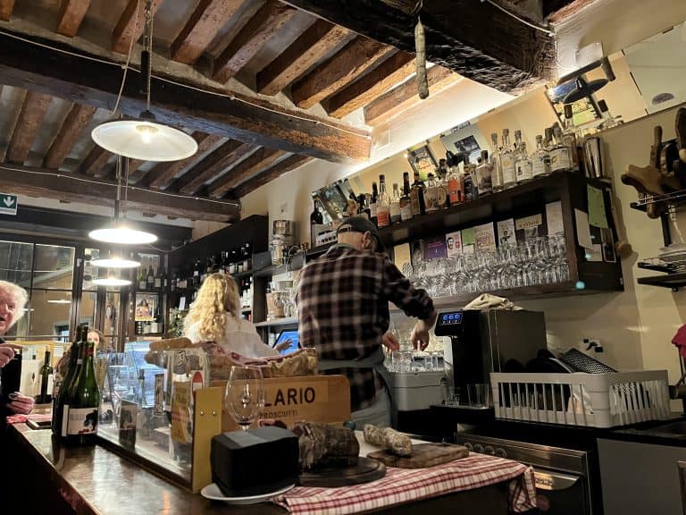 The hotel and the enoteca in Parma