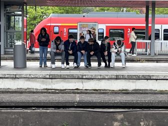 ドイツ、シュトゥットガルトの郊外列車の駅
