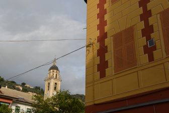 北イタリア、リグーリア州のネルヴィの家のだまし絵