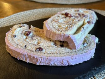 北イタリアのロンバルディア州にあるトルバ修道院のレストランのデザート