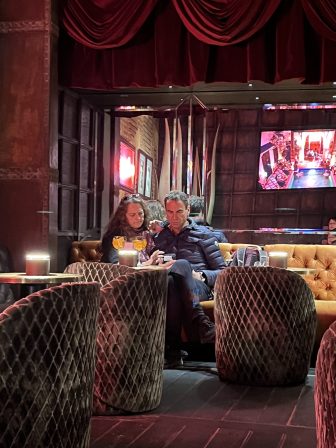 モロッコのマラケシュにあるLa Pergolaという飲み屋の内装