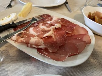 北イタリア、コーリコ郊外のレストラン、Trattoria Posallo の前菜