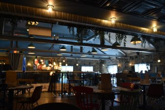 スコットランド、エディンバラのフィッシュ・アンド・チップス専門店、Bertie'sの店内