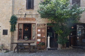 イタリア、エミリア・ロマーニャ州にあるヴィゴレーノのレストラン、Taverna al Castello