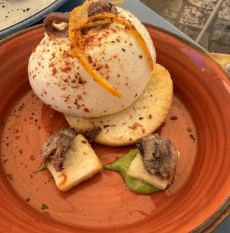 the Burrata di Mare of Marinero, a restaurant in Otranto, southern Italy
